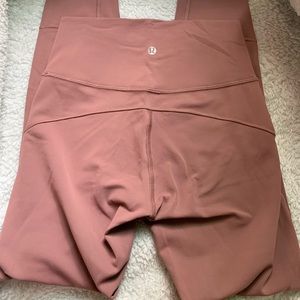 Lululemon In Movement Leggings 25”